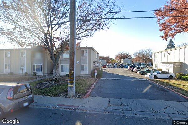 RIVER'S BEND APTS