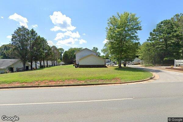 Photo of OAK HILL APARTMENTS