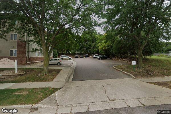 Photo of WELLINGTON PARK APTS