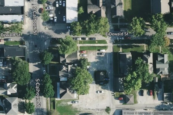 Photo of 128 E DEWALD ST