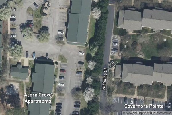 Photo of GOVERNOR'S POINTE APTS