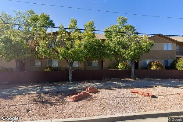 COURTSIDE APTS