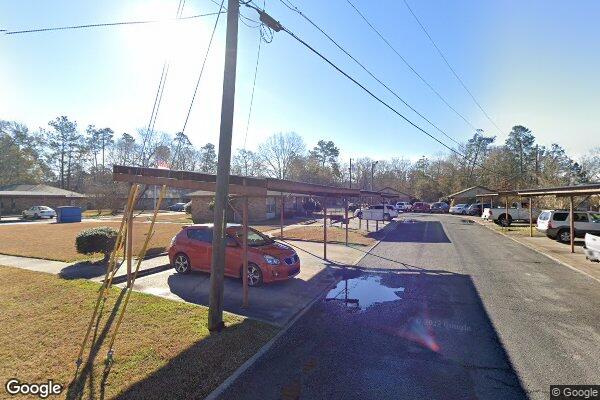 Photo of THE OAKS APARTMENTS