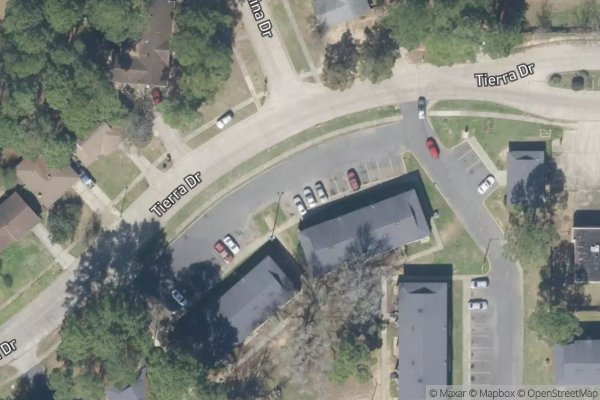 Photo of LA TIERRA VILLA APARTMENTS
