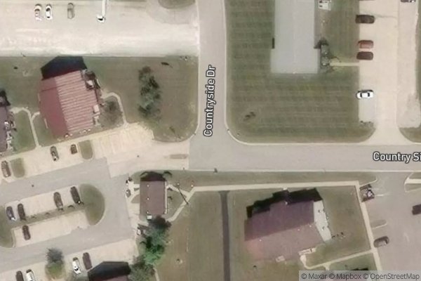 Photo of SKYLINE VILLAGE APT
