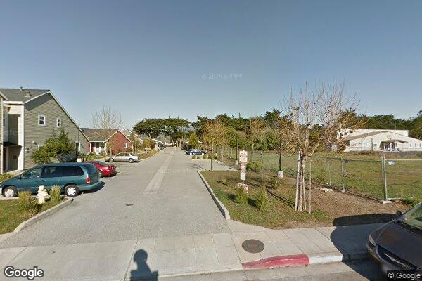 HALF MOON VILLAGE I