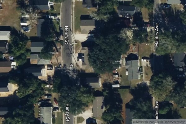 HENRY STREET APTS