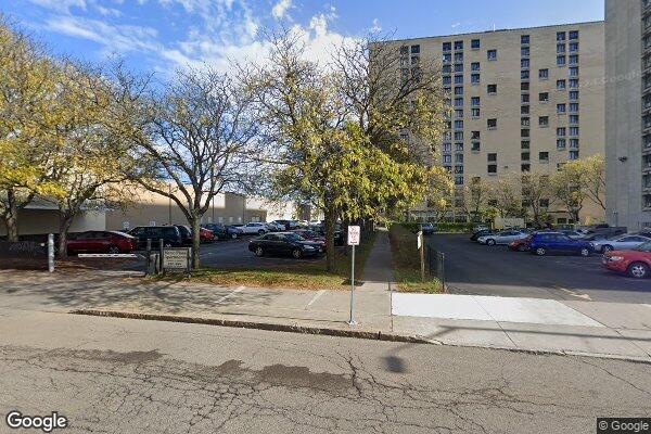 Photo of METRO PLAZA APTS