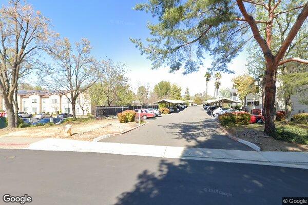 View of Rolling Oaks Apartments
