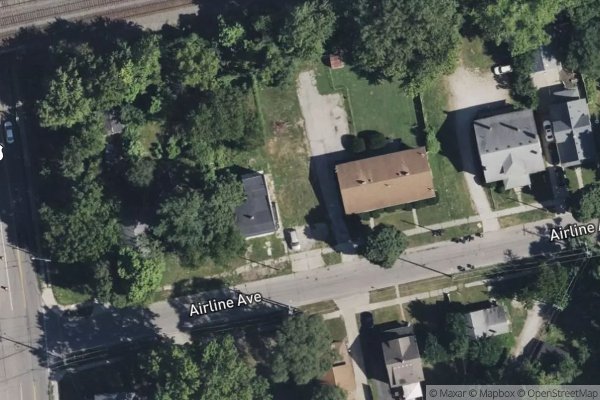 Photo of AIRLINE MANOR