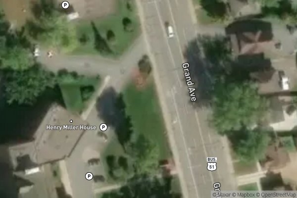 Photo of STURGEON BLUFF APTS