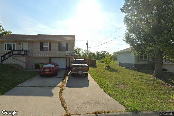 2703 EASTON ST