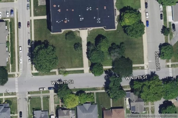 Photo of LINCOLN PARK APTS