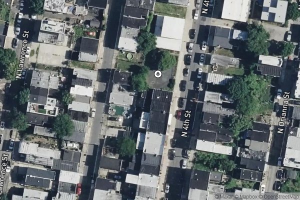 Photo of 4TH & DIAMOND ST APTS