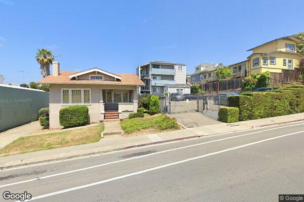 Photo of 2276 MACARTHUR BLVD