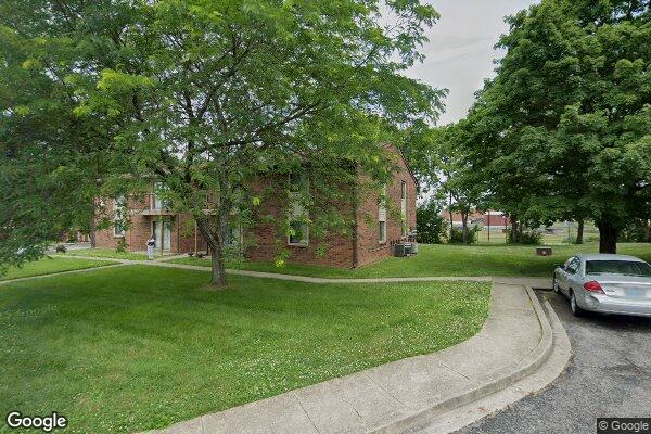 View of DOE MANOR APTS