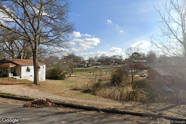 OAK HOLLOW APTS