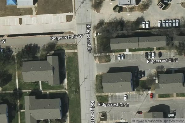 CAMELOT SQUARE APTS