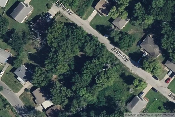 Photo of 4654-6 E 37TH TERR