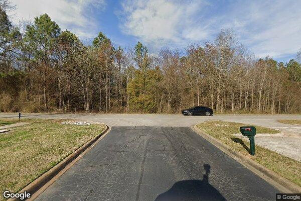 Photo of White Oaks Apartments