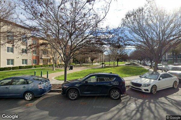 LA MORAGA APARTMENTS