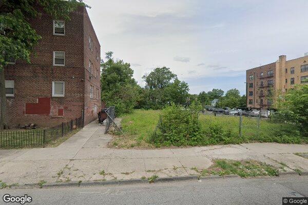 83 N WALNUT ST