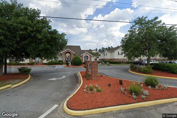 ROYAL POINTE APARTMENTS