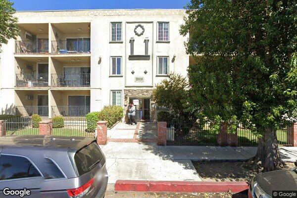 CASA DE CANOGA APTS