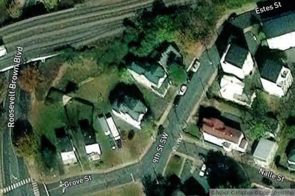 Photo of 221 NINTH STREET S W