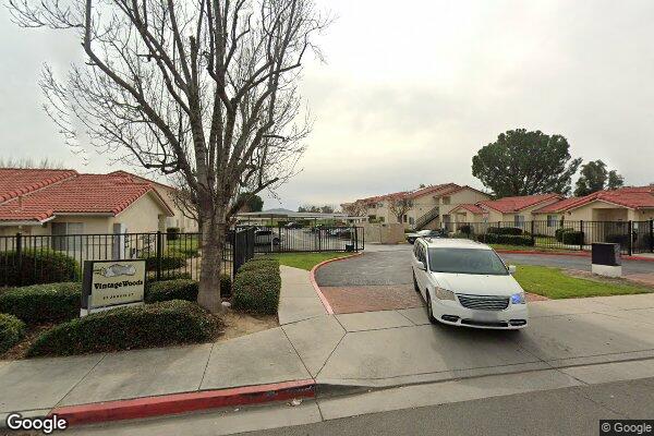 VINTAGE WOODS APTS