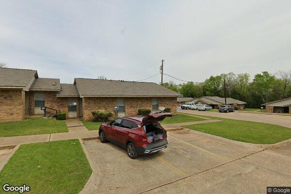 View of HERITAGE SQUARE APTS