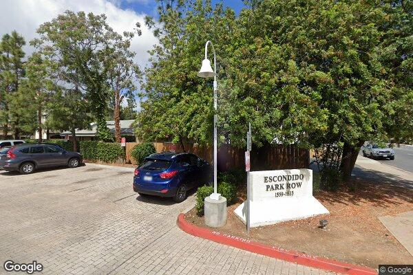 VIA ROBLE APTS