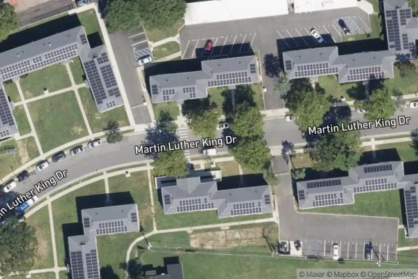Photo of PARK LAKE APTS