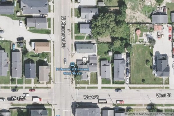 Photo of 1027 N MEMORIAL DR