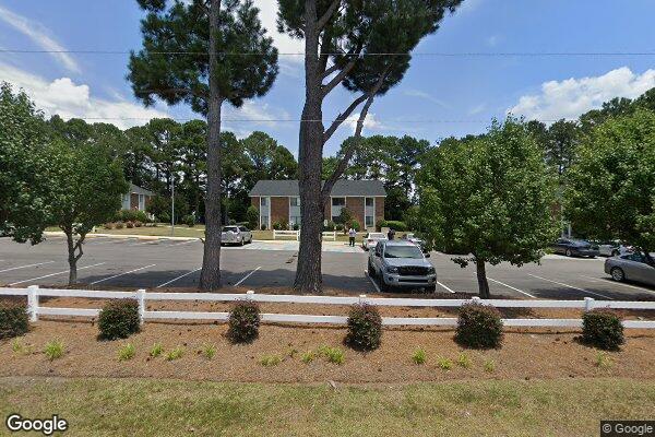Photo of SOUTH SQUARE APTS