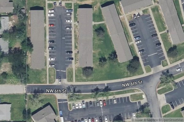 Photo of LONDON SQUARE VILLAGE APTS