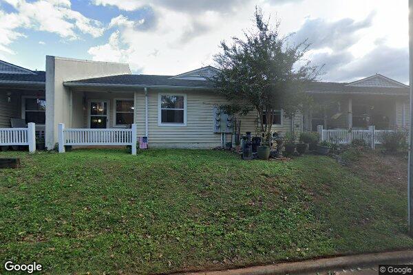 Photo of MAPLE RIDGE APTS.