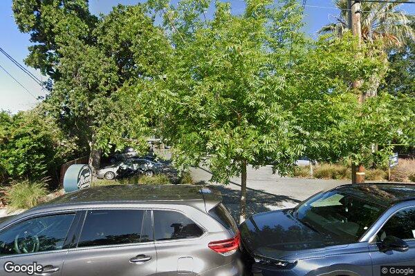 Photo of THE OAKS APARTMENTS