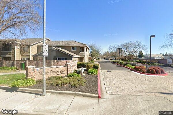 VILLAGE CROSSING APTS