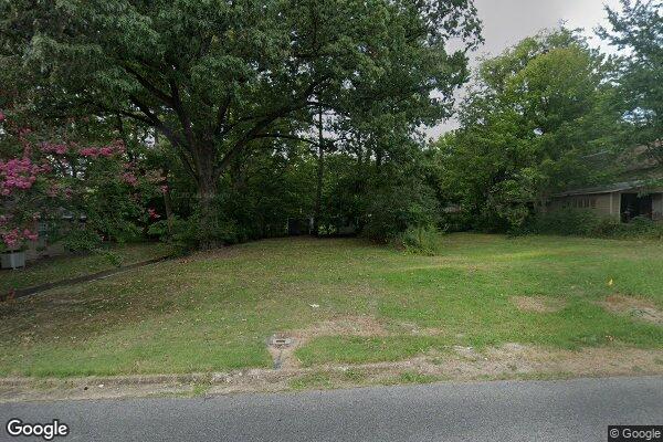 Photo of MCIVER MANOR APTS
