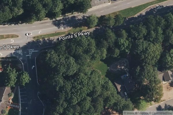 POINTE SOUTH APARTMENTS