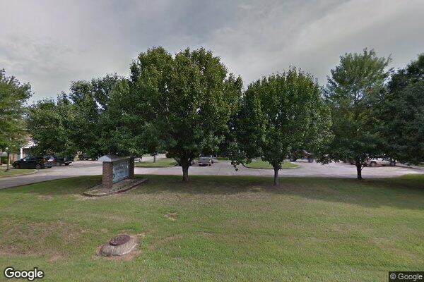 Photo of ARDMORE SQUARE APTS