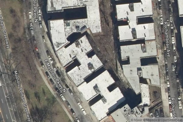 Photo of MOSHOLU GARDENS