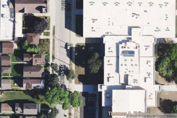 Photo of EDISON SCHOOL APARTMENTS